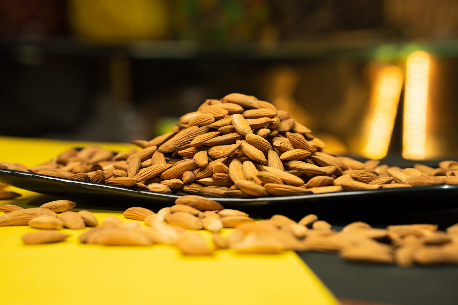 Almond (Ghorbandi)